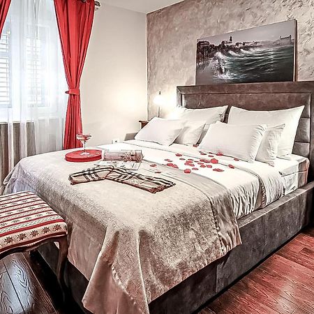 Theatre Luxury Rooms Split Exteriör bild